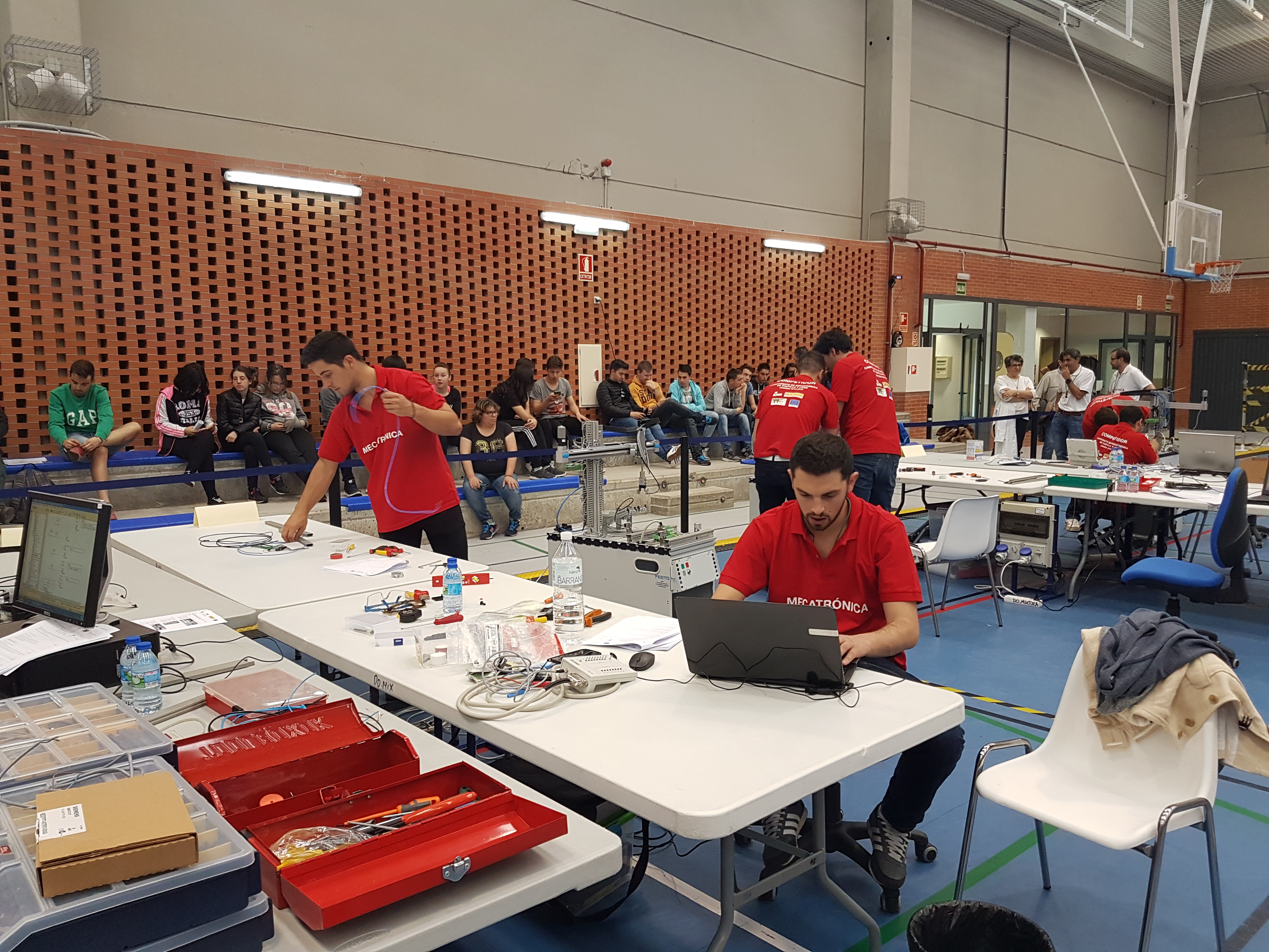 nuestros chicos en pleno campeonato